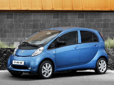 peugeot-ion-2011.jpg