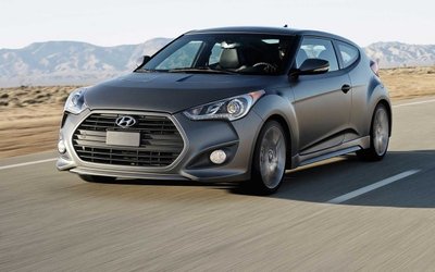 2013-Hyundai-Veloster-Turbo-on-road-623x389.jpg