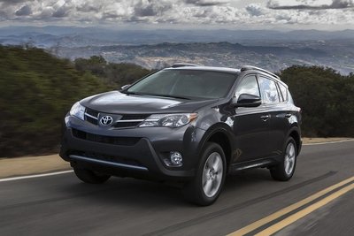 All-New-2013-Toyota-RAV4-first-debuts-at-LA-Auto-Show-14.jpg