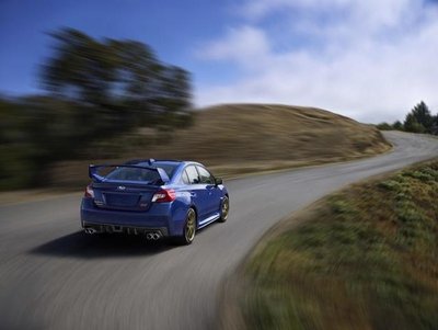 2015-subaru-wrx-sti-leaked.07.jpg