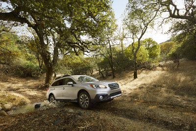 2015-subaru-outback-002-1.jpg