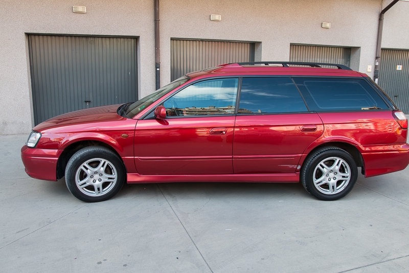 Subaru Legacy-4.jpg