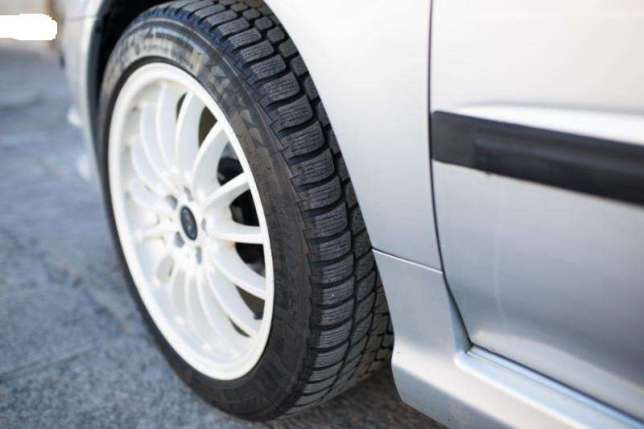 107038809_2_585x461_dzhanti-com4wheels-medusa-757-17-s-gumi-za-subaru-subaru-snimki.jpg