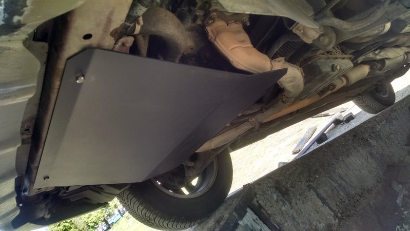 skid_plate_3mm_black_mat_02.jpg