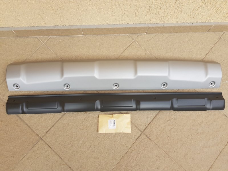 E551SAL200_02.jpg