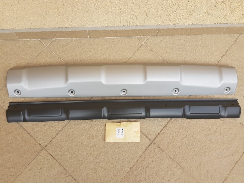 E551SAL200_02.jpg