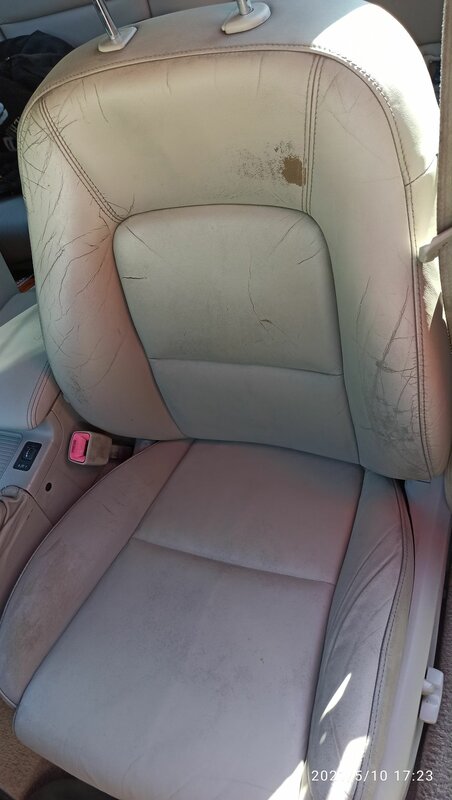 driver_seat.jpg